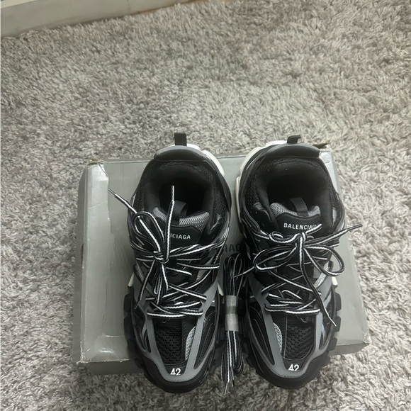 Balenciaga tracks - Picture 2 of 5